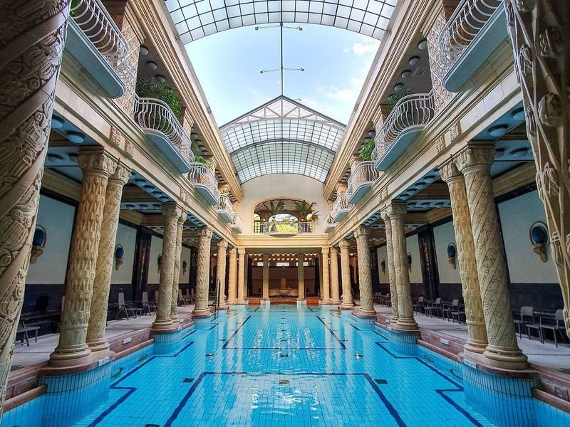 10 piscines spectaculaires à travers le monde