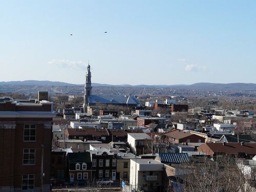 Les 10 villes du Québec où l'achat d'une maison coûte le plus cher en 2024