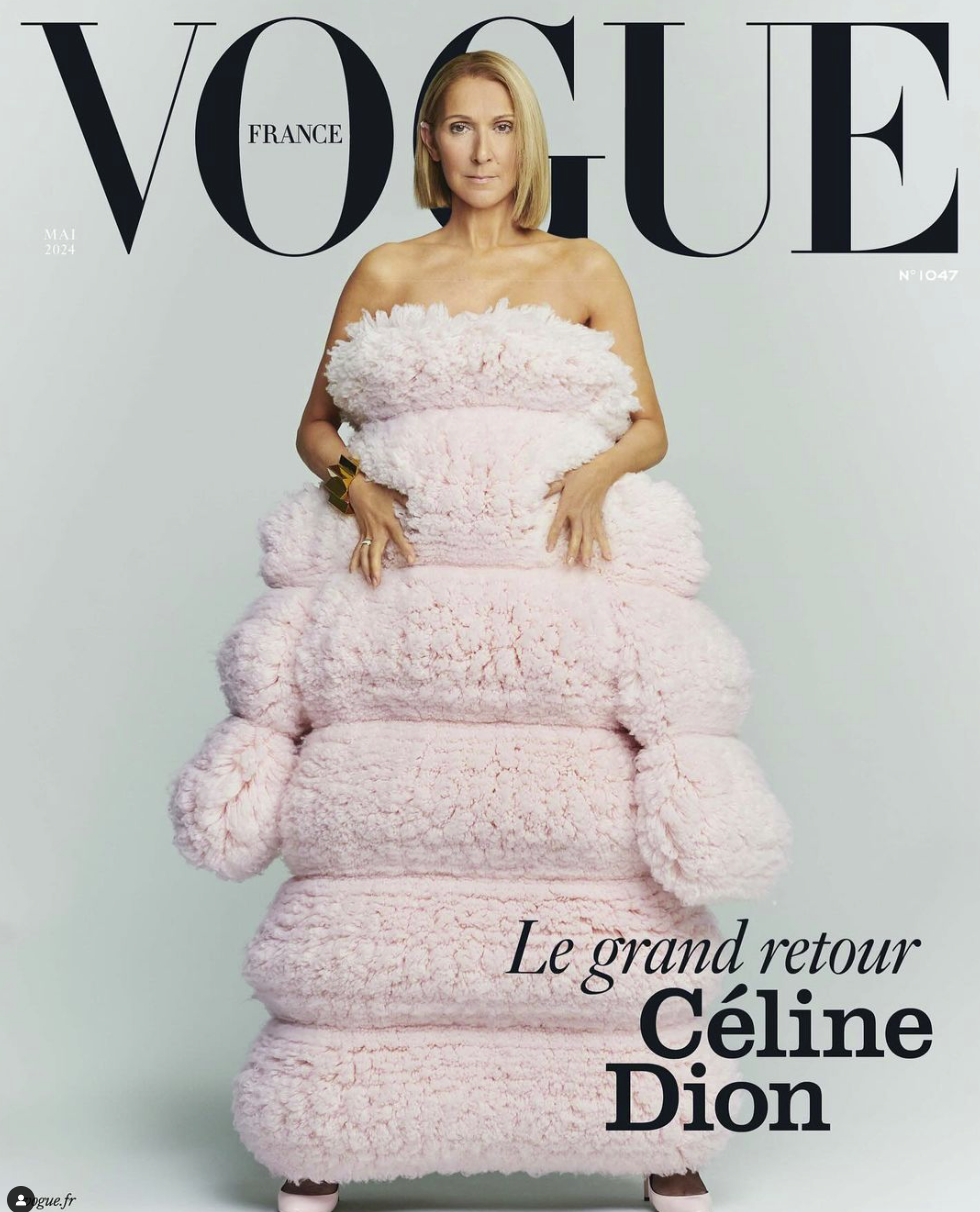 Céline Dion pose sans le haut et elle est sublime sur la couverture d'un magazine populaire