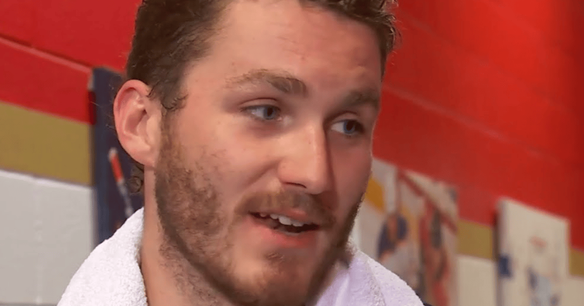 Matthew Tkachuk révèle les difficultés de jouer au hockey au Canada