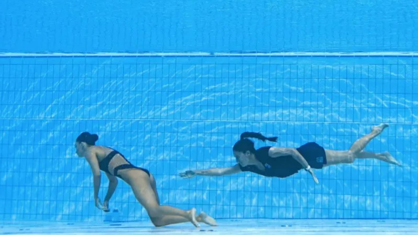 Une nageuse artistique est sauvée de la noyade après s'être évanouie dans la piscine
