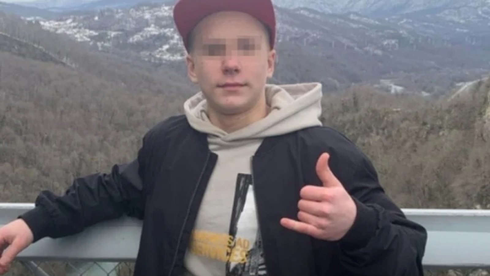 Un jeune joueur de 14 ans perd tragiquement la vie lors d'un match en Russie