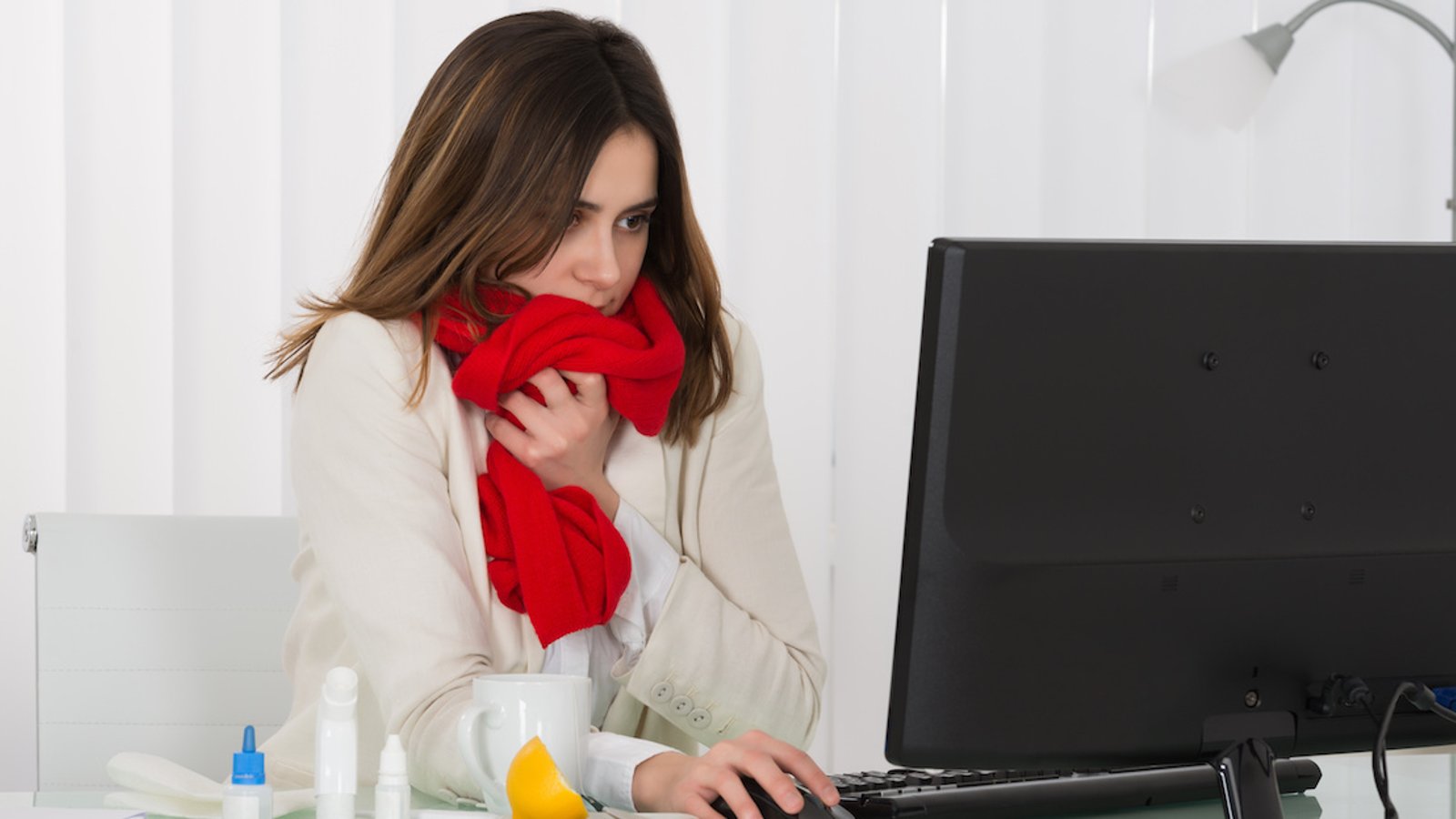 Les femmes sont plus performantes au travail quand elles n’ont pas froid