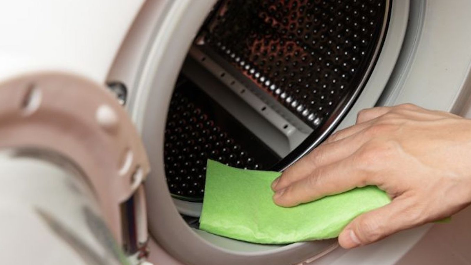 Comment éliminer les moisissures sur le joint de la machine à laver