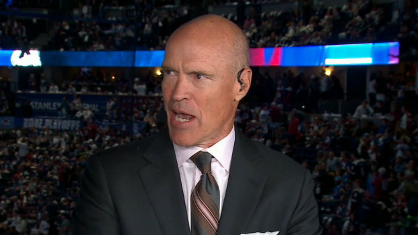 Mark Messier calls out the defending Stanley Cup Champions.