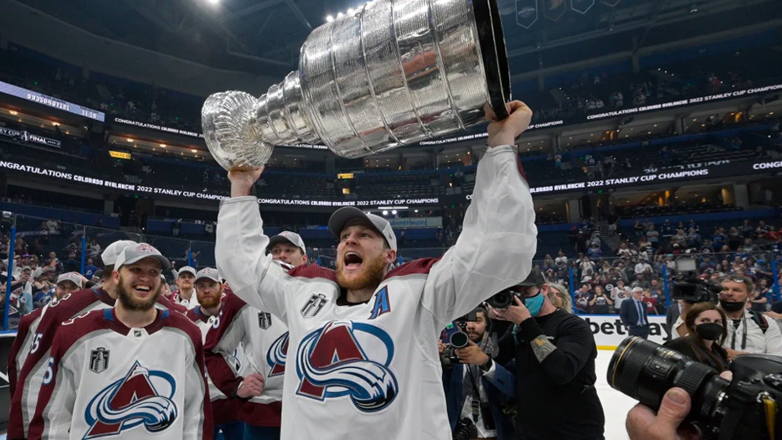 Report: Contract demands put MacKinnon's future in Colorado up in the air
