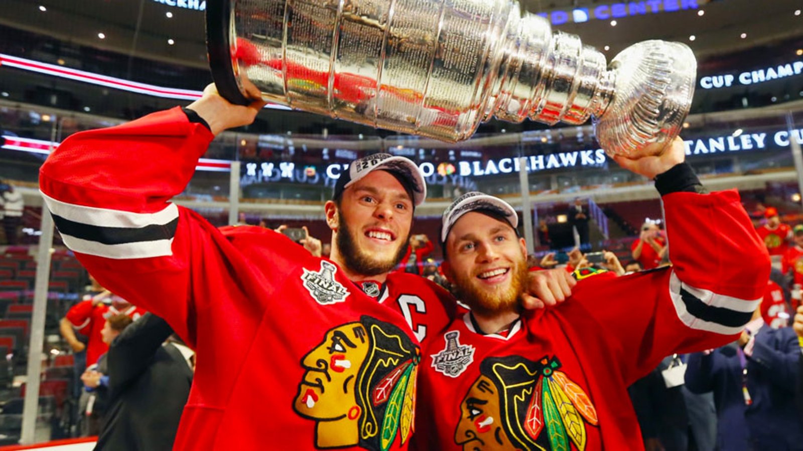 Report: Toews and Kane linked to Eastern Conference contenders in latest trade talks