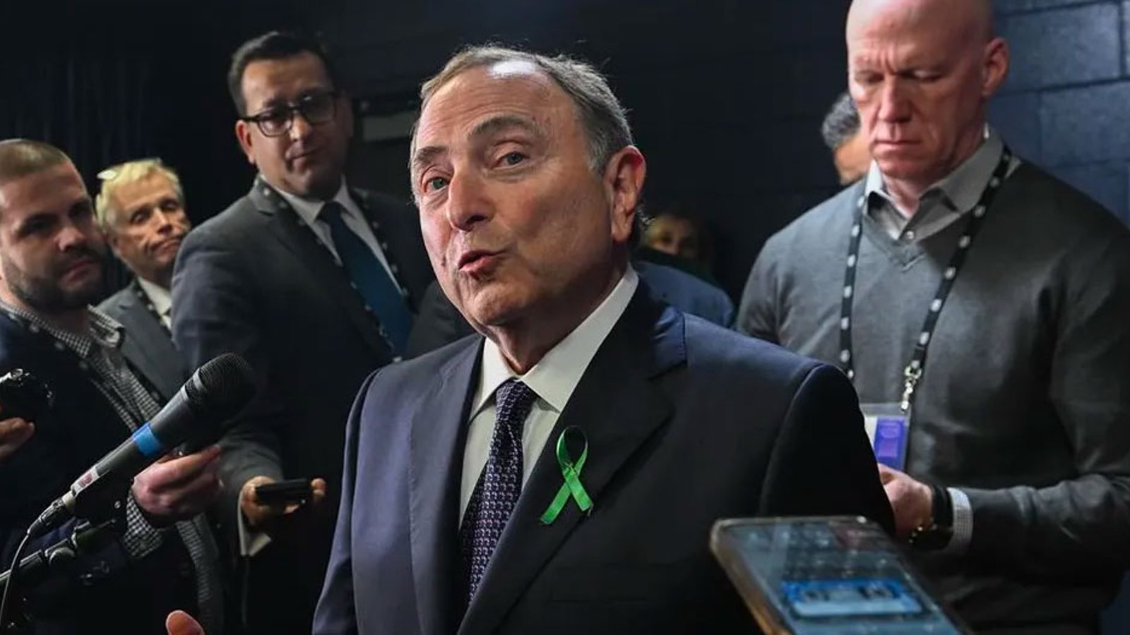 Bettman angers hockey fans across the NHL with comments about tanking for the 1st overall pick