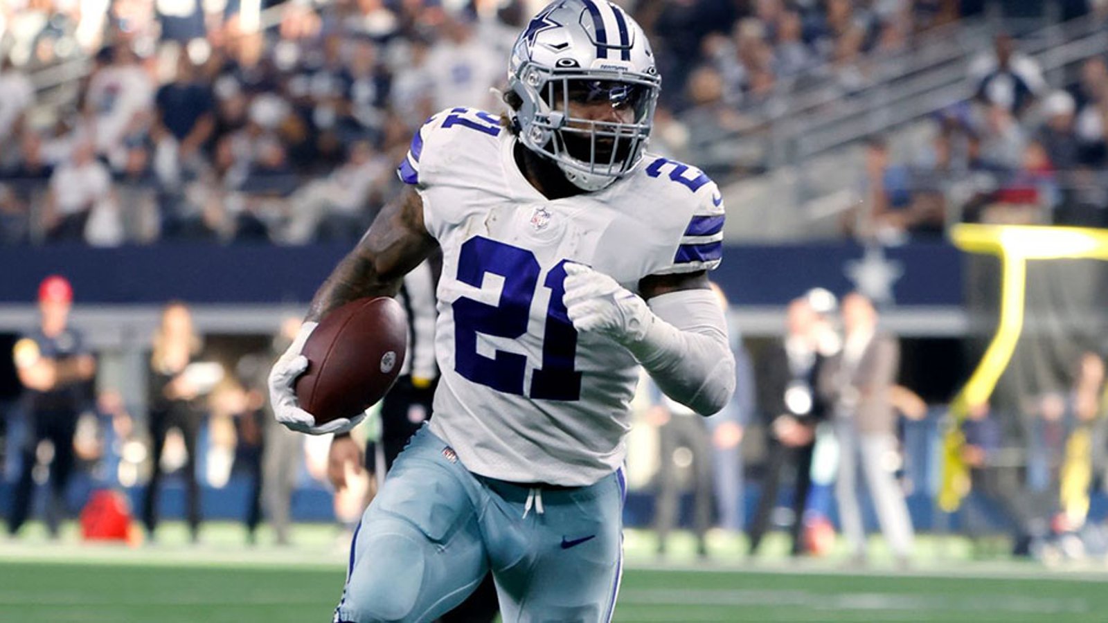 Ezekiel Elliott officially moves into 3rd place all time in Cowboys history 