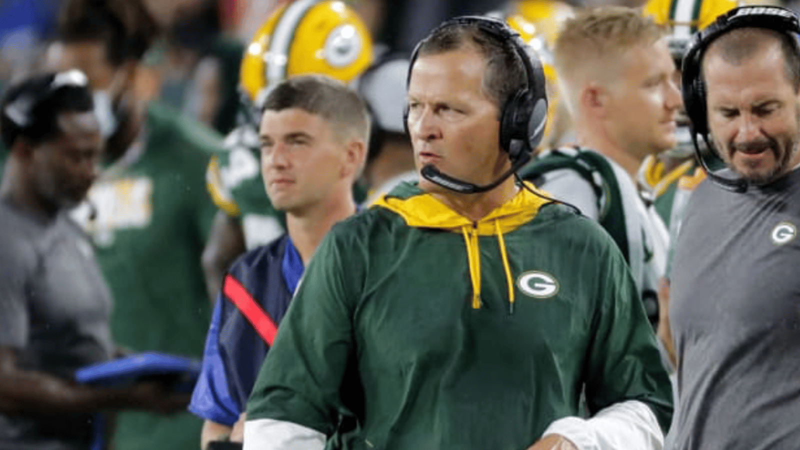 Packers coach throws shade at Aaron Rodgers 