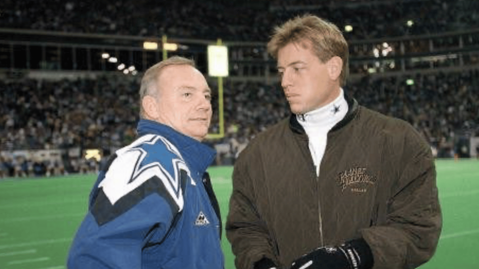 Troy Aikman has words for Jerry Jones, Cowboys 