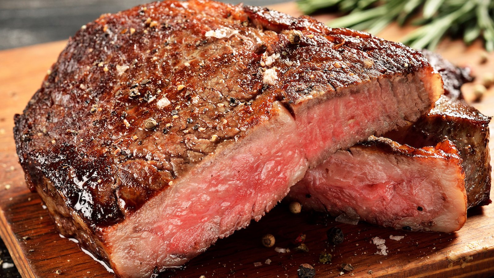 Selon une vaste étude, réduire sa consommation de viande fait diminuer les risques de cancer