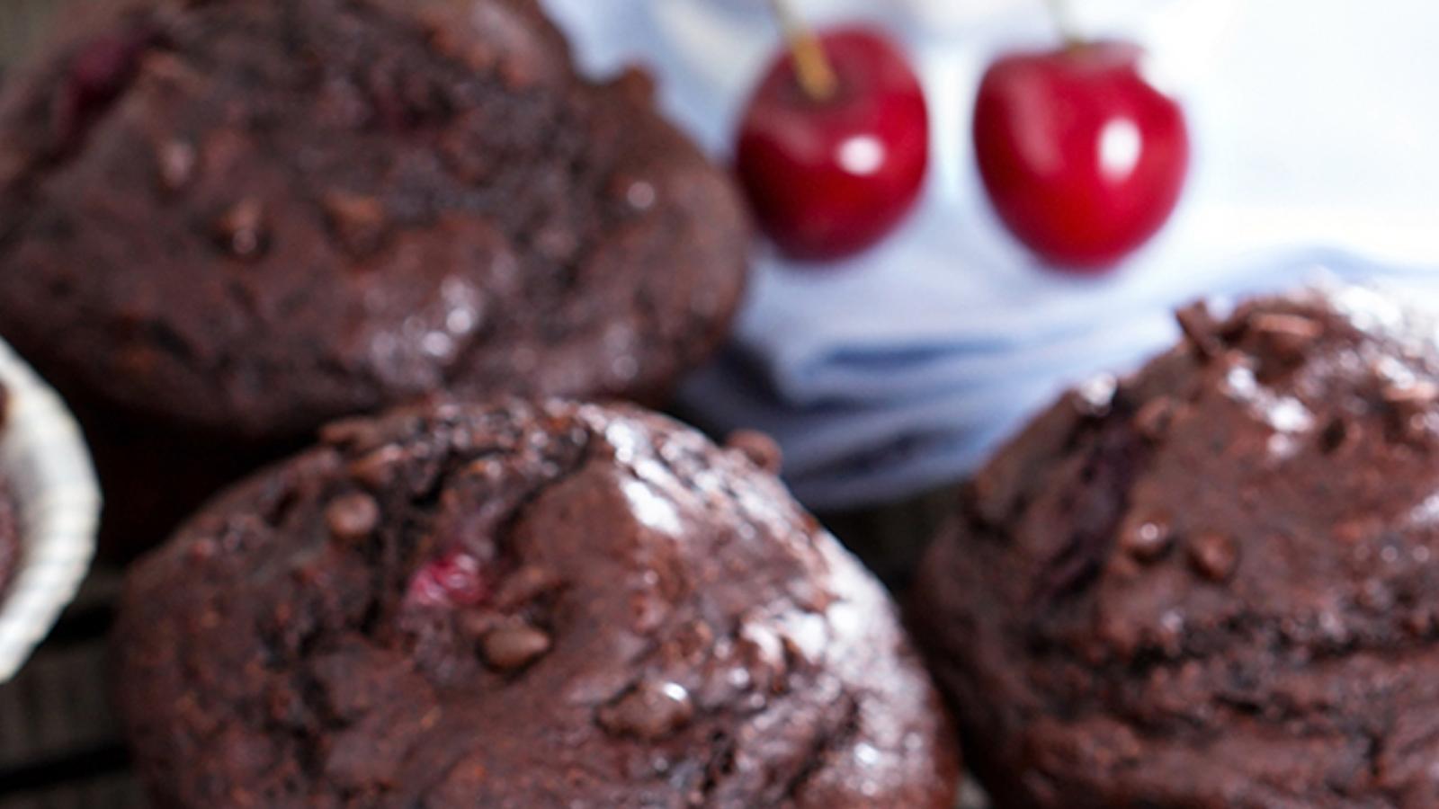 Savoureux muffins chocolat-cerises