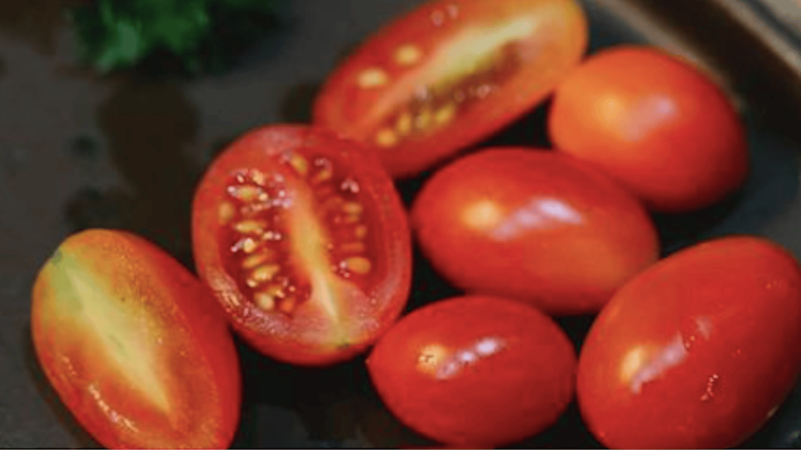 Pourquoi vous ne devriez pas couper les tomates cerises en deux