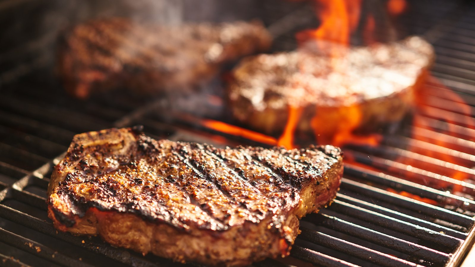 Comment cuire le meilleur steak du monde sut le BBQ