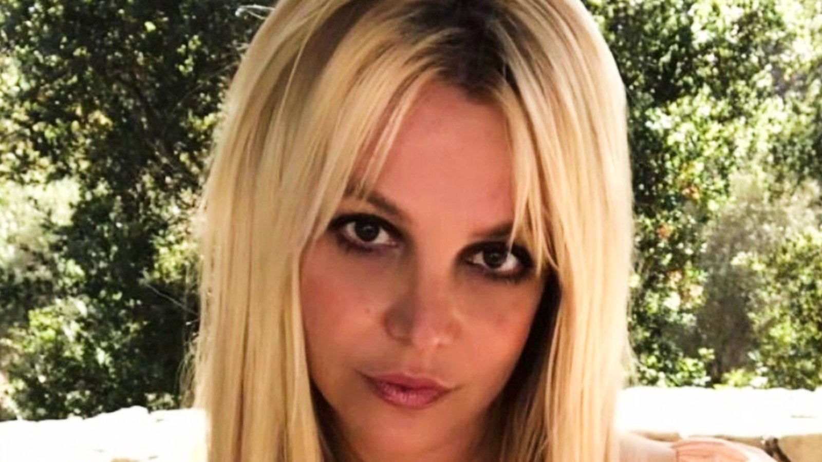 Des photos de Britney Spears menottée et ensanglantée sèment la panique chez ses fans