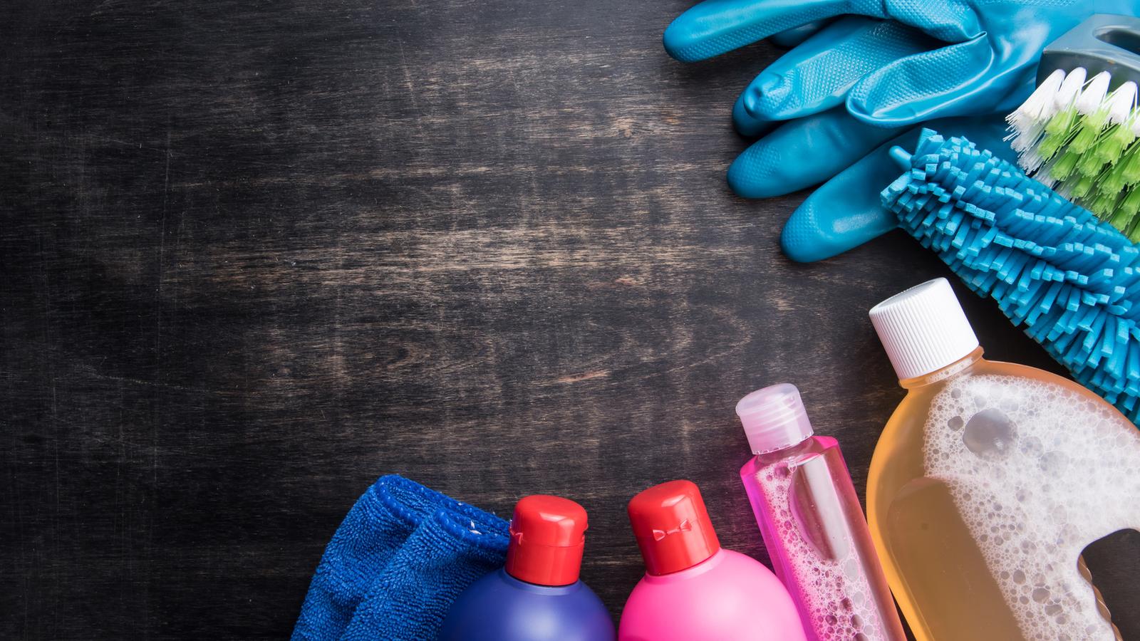 7 produits nettoyants pour la maison à fabriquer soi-même