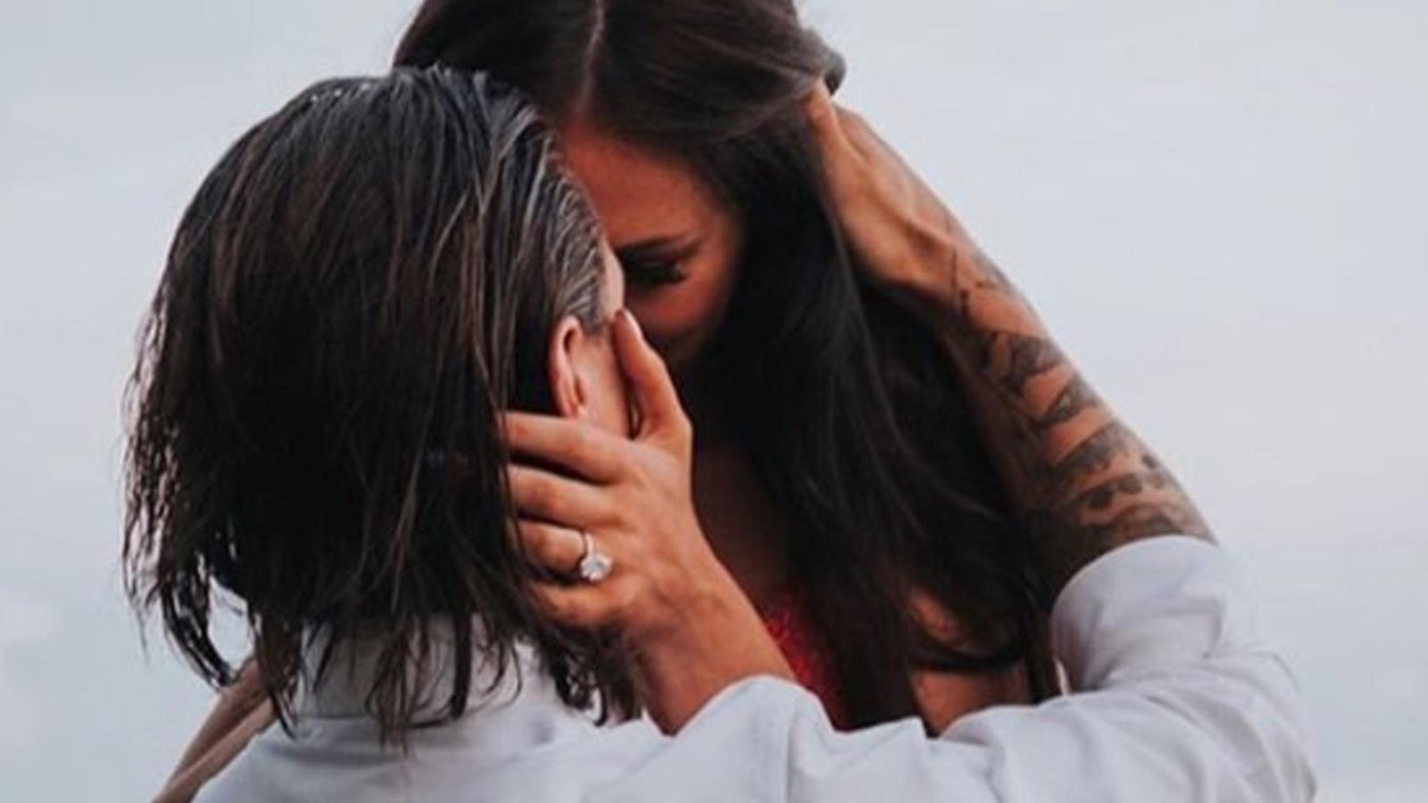 Erik Karlsson posted more photos of his absolutely stunning wife!