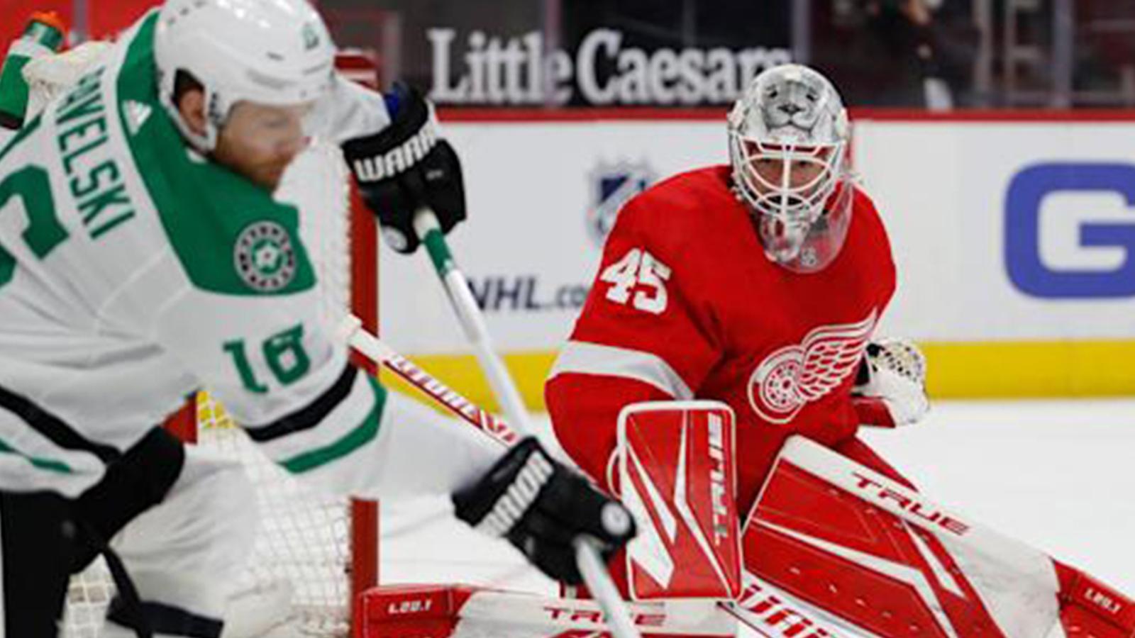 Dallas Stars hold shocking lead in shots on goal over Detroit Red Wings midway through 2nd period 