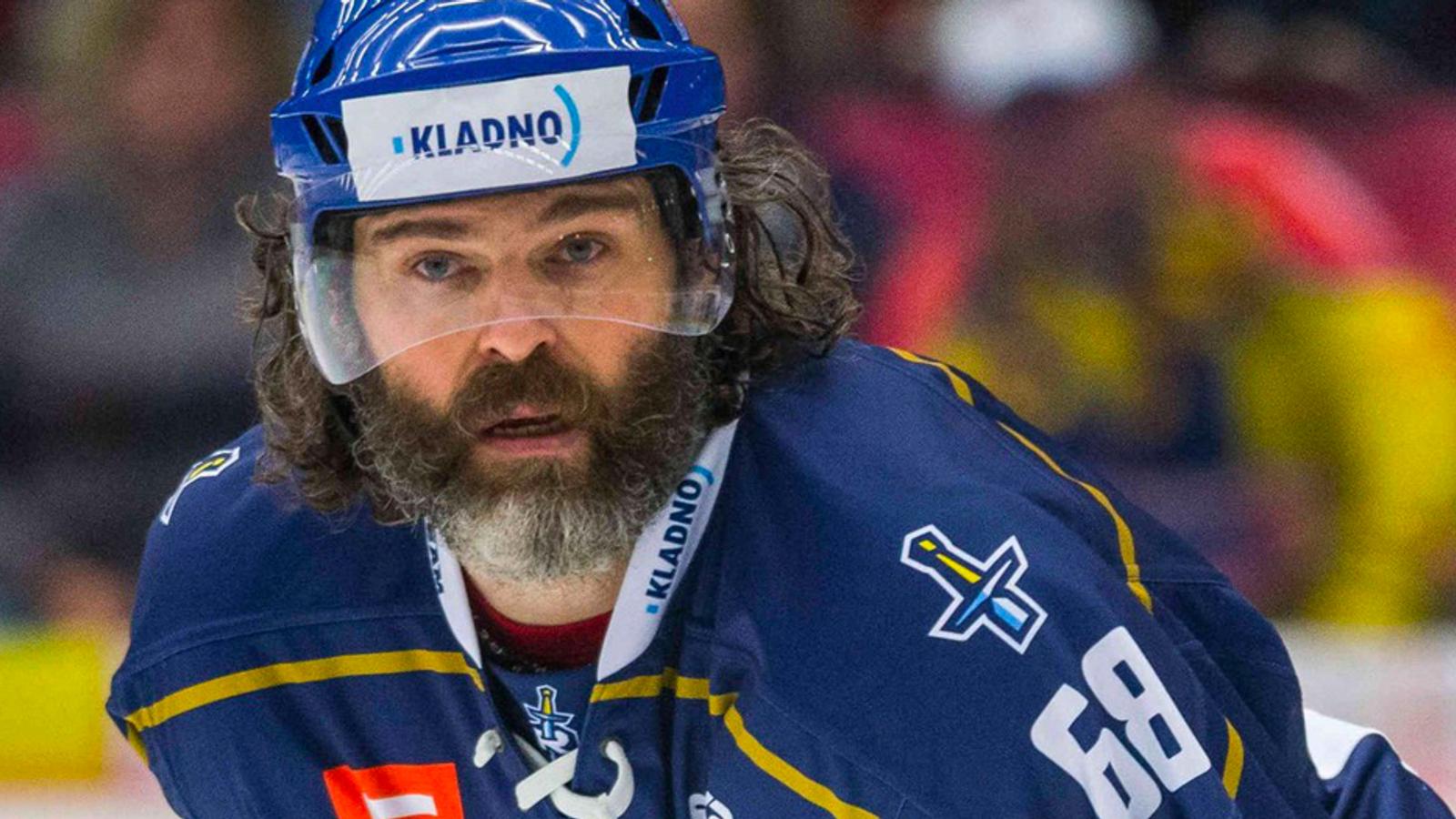 Jaromir Jagr says he has “no choice” but to play for hometown team Kladno this season or the team will fold