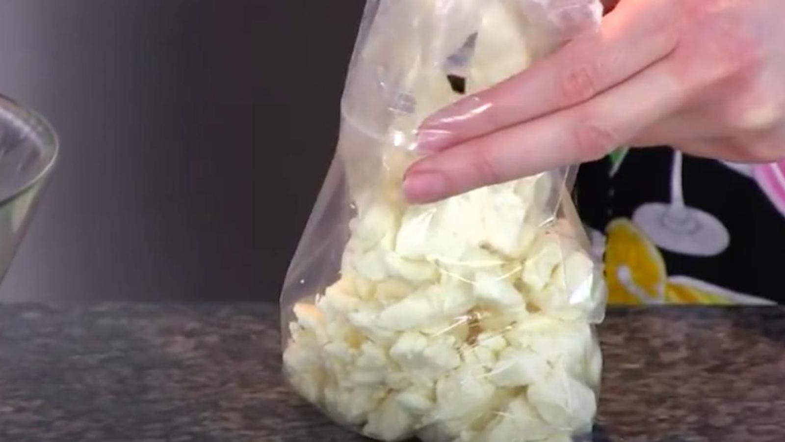 Comment redonner son « skouik-skouik » a du fromage en grains qui est allé au frigo