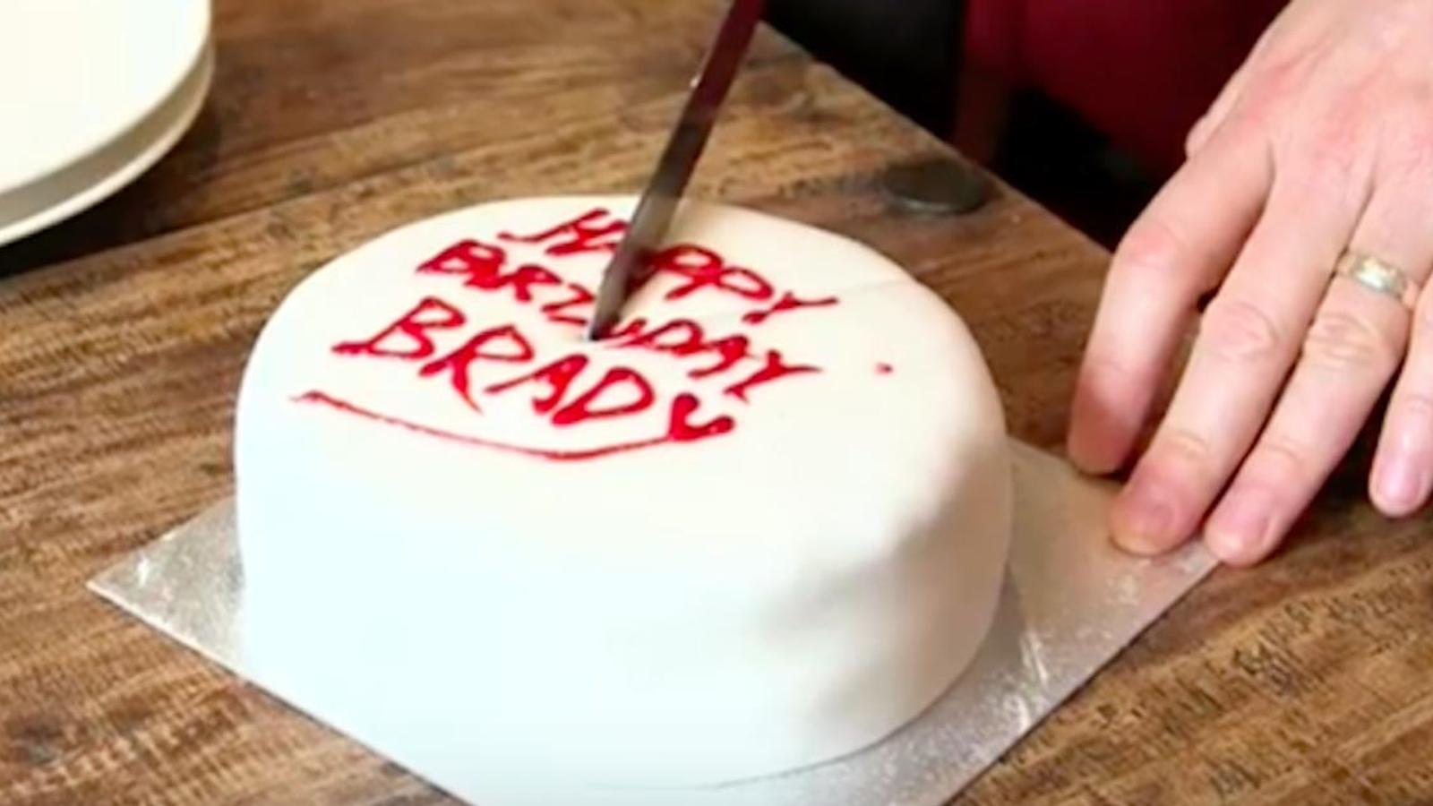 LA seule et unique façon de couper un gâteau rond 