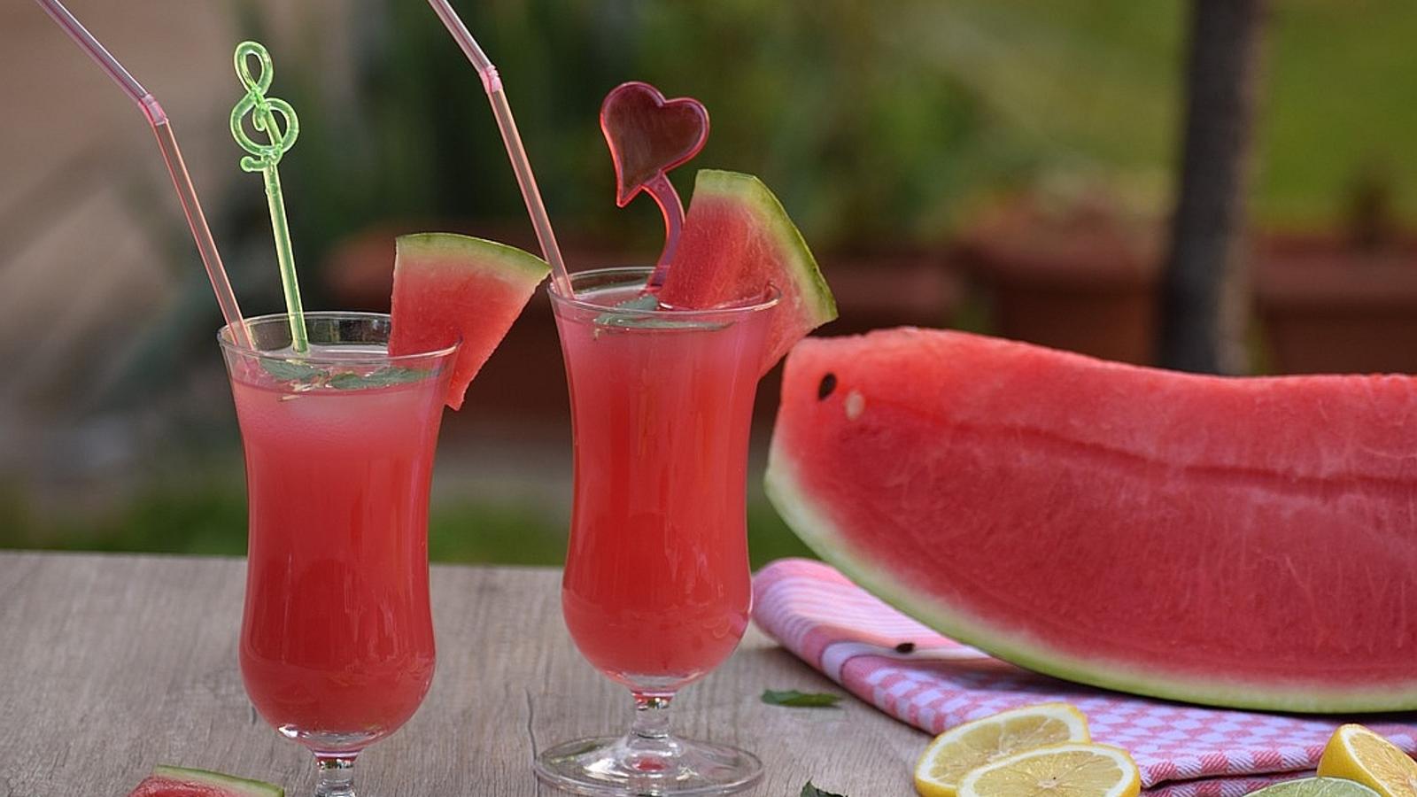 Margaritas roses au melon d'eau