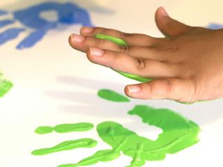 Comment faire de la peinture maison non toxique pour les enfants