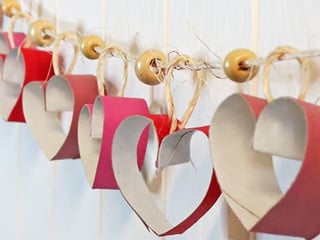 10 tutoriels pour faire une guirlande de coeurs pour la Saint Valentin