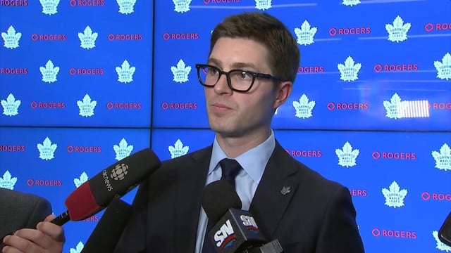 Les Maple Leafs donnent la permission à Kyle Dubas de parler aux autres équipes