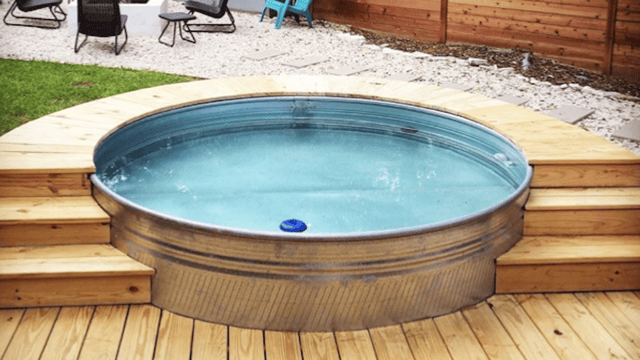 Comment faire une piscine de avec un réservoir de stockage
