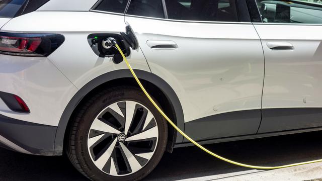 Ça va bientôt coûter plus cher pour les recharges de véhicules électriques