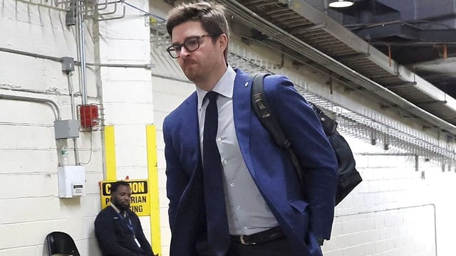 Dubas meets with Crosby