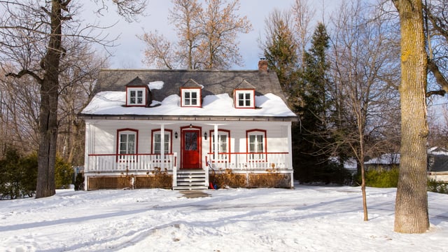 Les prix des maisons continuent d'exploser partout au Québec