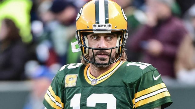 Aaron Rodgers explains why he departed 1st half early this afternoon 