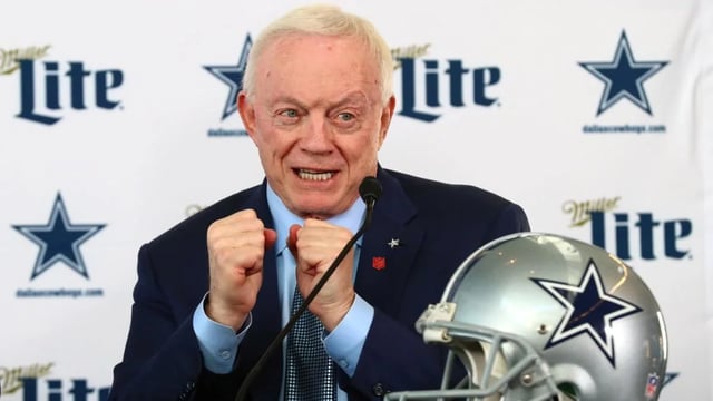 Jerry Jones shocks fans with NSFW comment