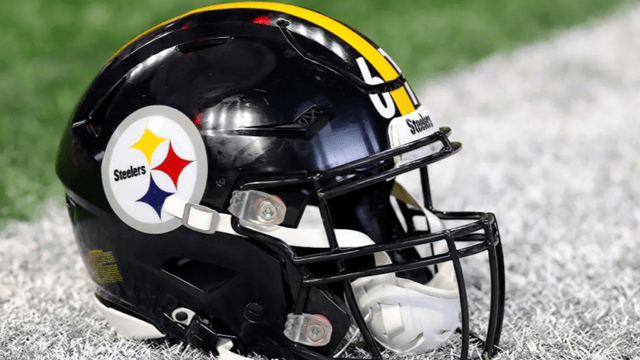 Steelers listed as favorites to land star quarterback! 