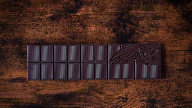 Des recherches ont révélé que certaines tablettes de chocolat noir contiennent du cadmium et du plomb