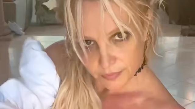 Britney Spears brise le silence après avoir reçu la visite de la police suite à une vidéo troublante