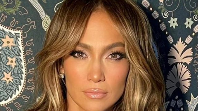 Jennifer Lopez publie plusieurs photos qui montrent qu'elle a toujours un corps de rêve