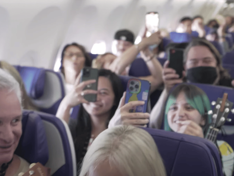 Une compagnie aérienne a trouvé une manière originale de faire patienter ses passagers