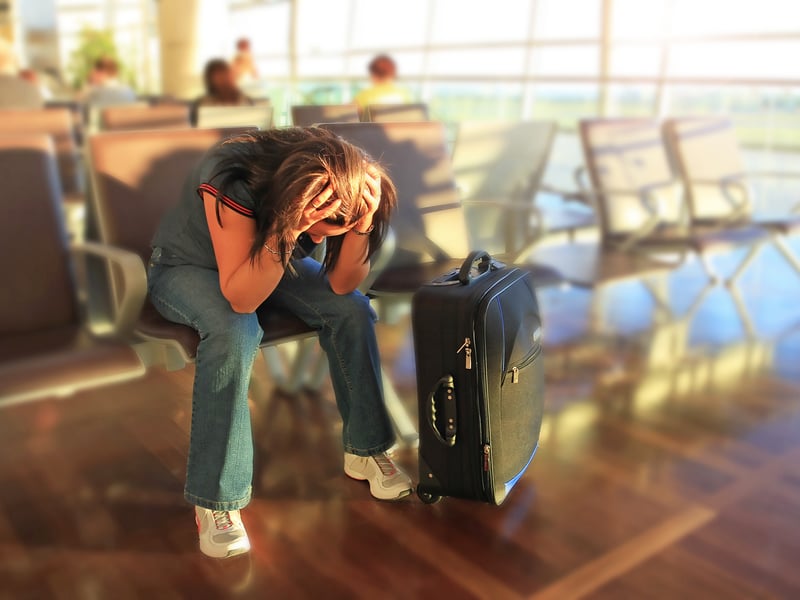 Des passagers d'Air Canada forcés de dormir sur des tapis de yoga par terre après l'annulation de leur vol